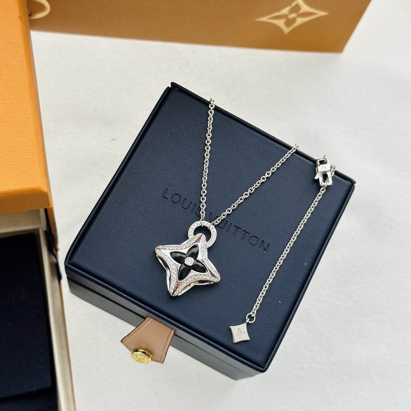 LV Necklace 03ly205